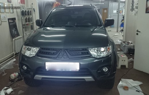 MITSUBISHI PAJERO SPORT