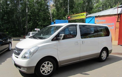 HYUNDAI H1