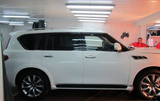 INFINITI QX56
