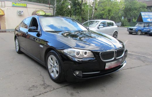 BMW 520 black